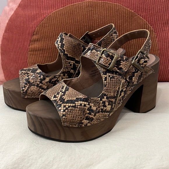 Free People Shoes - Brand: Free People | Snakeskin print, platform sandals
